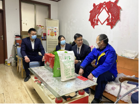 情系職工 溫暖傳遞丨山東大正物業(yè)黨支部慰問(wèn)困難職工(1)(2)341.png